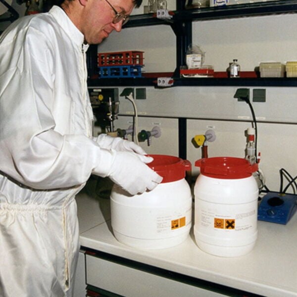 Kimyalab Tris hidroksimetil aminometan - Tris - Tris hydroxymethyl aminomethane - 5Kg-HDPE Varil
