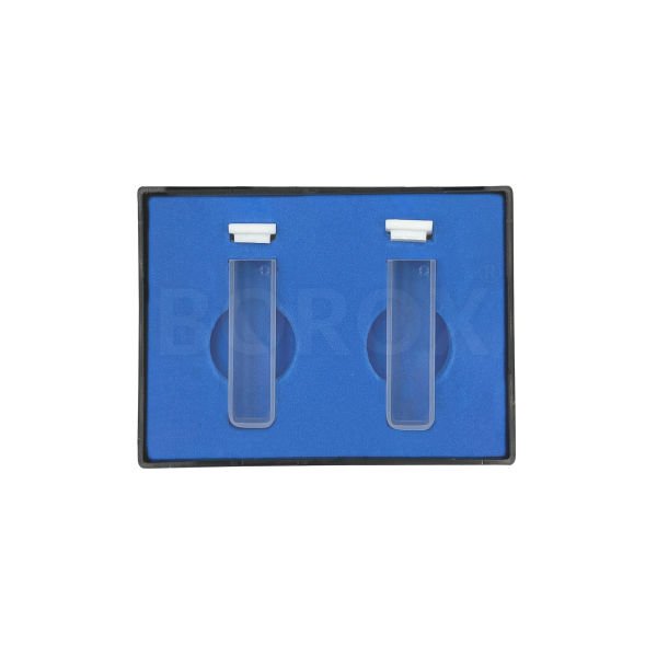 Borox Kuvars Spektrofotometre Küveti - Makro 3.5 ml Kapaklı - 2 Adet Kutu